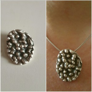 Sieraad Hills || materiaal: fijn zilver || Excl ketting || Prijs € 55,00