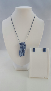 Sieradenset Simplicity || materialen: polymeerklei, waxkoord || setprijs € 47,00, ketting € 33,00, oorbellen € 17,00