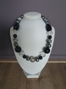 Sieraad Black Pearl. Prijs €30,-