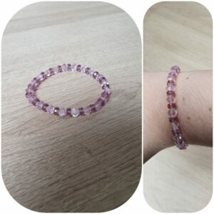 Sieraad Donya Bracelet. Materiaal: glas. Prijs €10,-