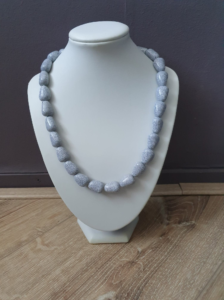 Sieraad Gray Stone. Prijs €20,-