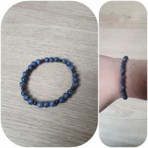 Sieraad Liana Bracelet. Materiaal: Natuursteen. Prijs €15,-