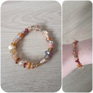 Sieraad Nora Bracelet. Materiaal: glas kralen. Sieraad is VERKOCHT