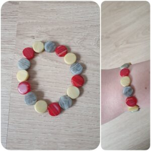 Sieraad Vera Bracelet. Materiaal: glas kralen. Prijs €15,-