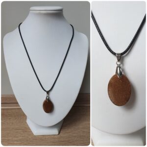 Ketting H136. Materiaal: Epoxy. Sieraad is VERKOCHT