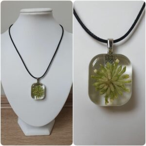 Ketting H147. Materiaal: Epoxy. Prijs €20,-