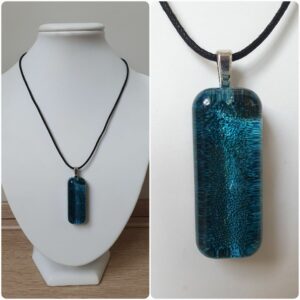 Ketting H148. Materiaal: Epoxy. Sieraad is VERKOCHT