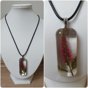 Ketting H160. Materiaal: Epoxy. Prijs €20,-