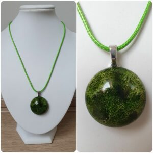 Ketting H166. Materiaal: Epoxy. Sieraad is VERKOCHT