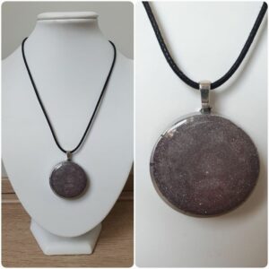 Ketting H181. Materiaal: Epoxy. Prijs €20,-