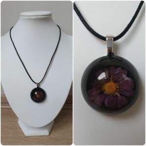 Ketting H214. Materiaal: Epoxy. Prijs €15,-