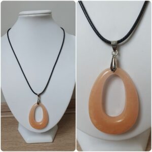 Ketting H218. Materiaal: Epoxy. Prijs €20,-