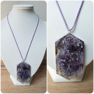 Ketting H24. Materiaal: Epoxy. Prijs €25,-