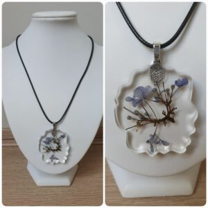 Ketting H247. Materiaal: Epoxy. Prijs €20,-