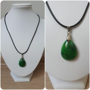 Ketting H250. Materiaal: Epoxy. Prijs €15,-