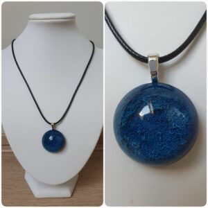 Ketting H256. Materiaal: Epoxy. Prijs €15,-