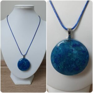 Ketting H300. Materiaal: Epoxy. Prijs €20,-