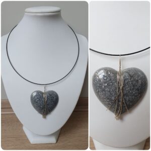 Ketting H35. Materiaal: Epoxy. Prijs €20,-