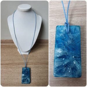 Ketting H68. Materiaal: Epoxy. Prijs €25,-